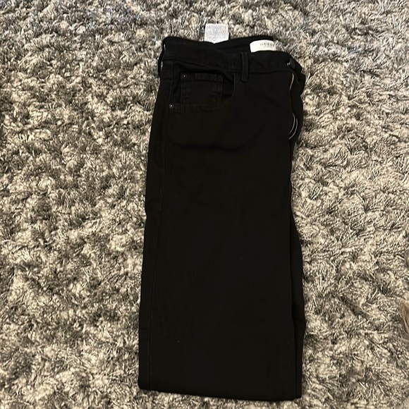 GUESS BLACK SKINNY JEANS- HIGH RISE- SIZE 30- STRETCHY - Picture 1 of 4
